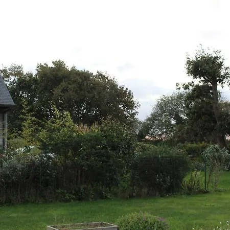 Holiday home Maison Bretonne Meuble 3 Etoiles Plougrescant